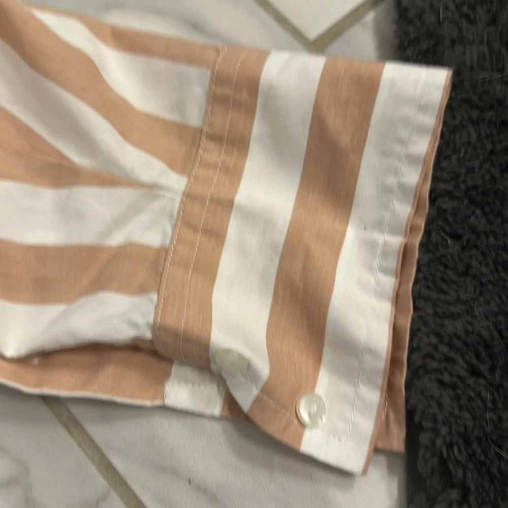 Abercrombie Striped Tan and White oversized button down  Shirt - Picture 3 of 4